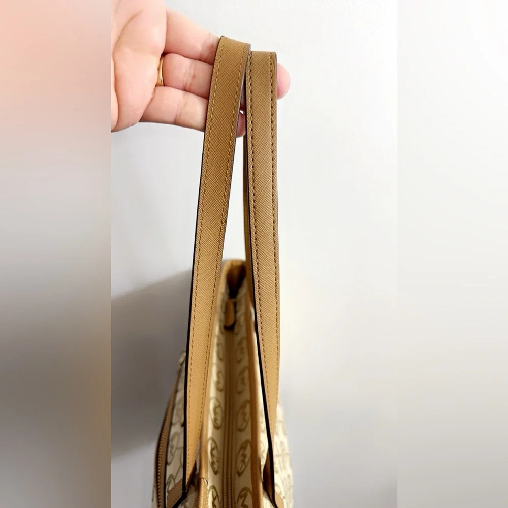 Michael Kors Signature Jet Set Tote Bag Tan/beige 14.5 x 9.5” Approximately - Picture 7 of 9